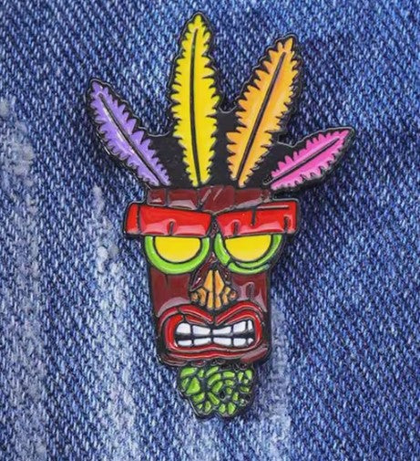 Aku Aku Tiki Mask Pin Badge