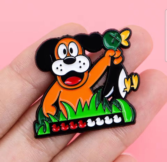 Duck hunt laughing dog Pin Badge